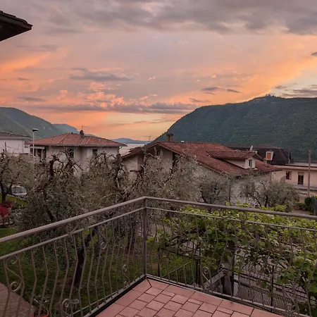 Iseo Terrace *